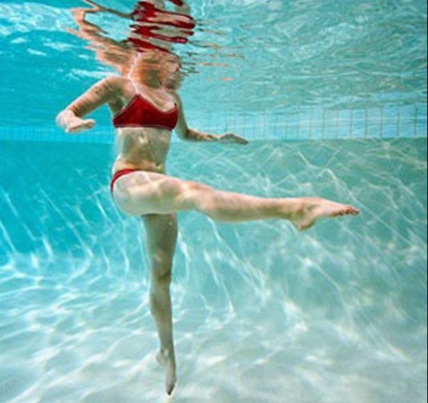 9 raisons pour lesquelles nager est bon pour le corps et pour l'esprit !