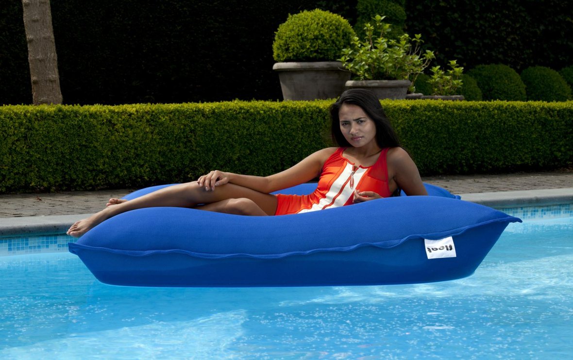 Float Bleu - Sit on it - 130 x 130cm