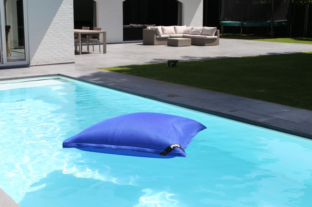 Float Bleu - Sit on it - 130 x 130cm