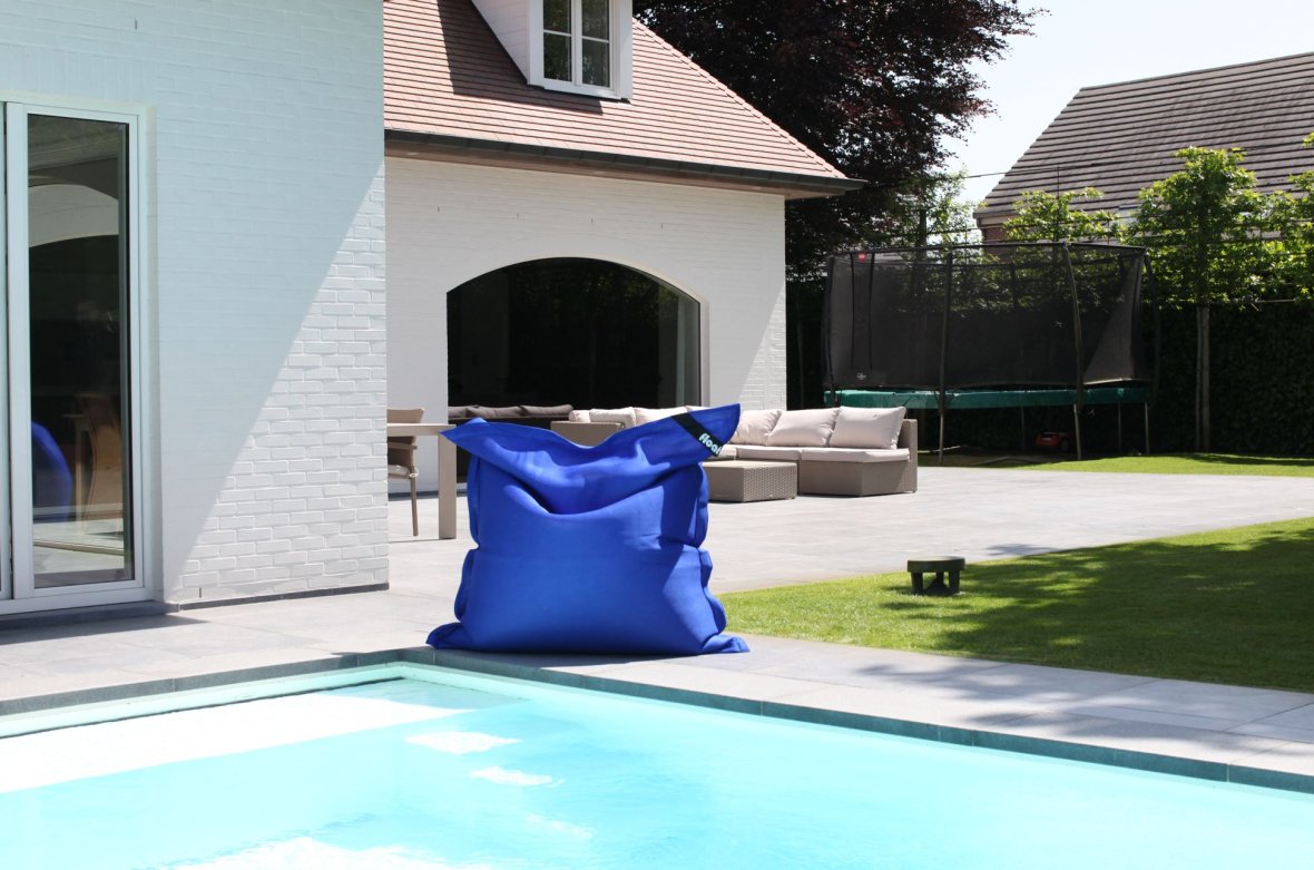 Float Bleu - Sit on it - 130 x 130cm