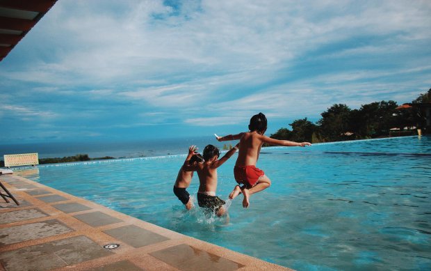 jump in pool
