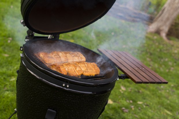 Kamado grill