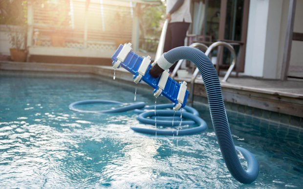 Aspirateur de piscine manuel